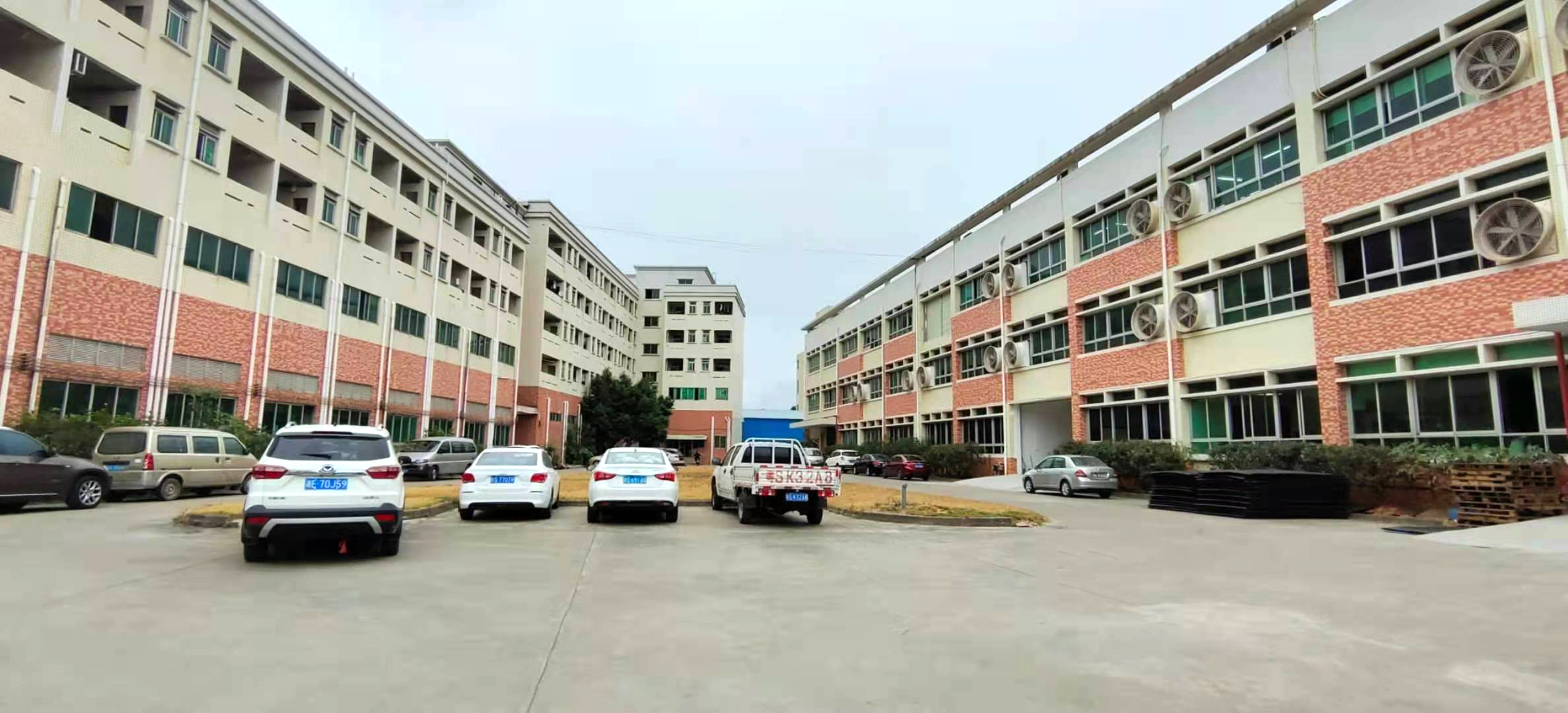 company_03.png company_03.png